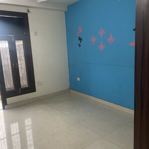 Room in 3 BHK Builder Floor at Vaishali Sector 4 – for Sale