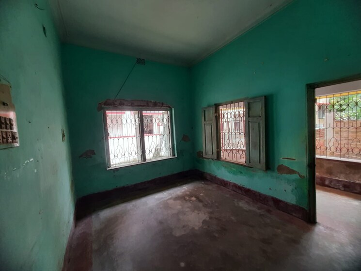 Room, silpara 4 Bedroom 1080 Sq.Ft. Independent House In Silpara Kolkata 8974874