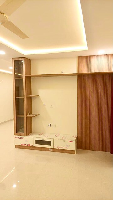 Room in 4 BHK Apartment at Prestige High Fields, Gachibowli – for Rent