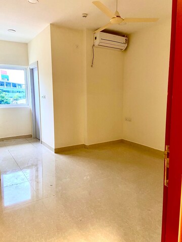 Room in 4 BHK Apartment at Prestige High Fields, Gachibowli – for Rent