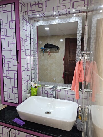 Bathroom in 4 BHK Apartment at Landcraft Golf Links, Pandav Nagar – for Sale