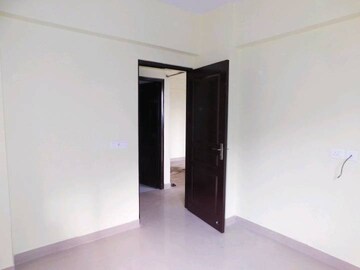Room in 2 BHK Apartment at Sethi Max Royal, Sector 76 – for Sale