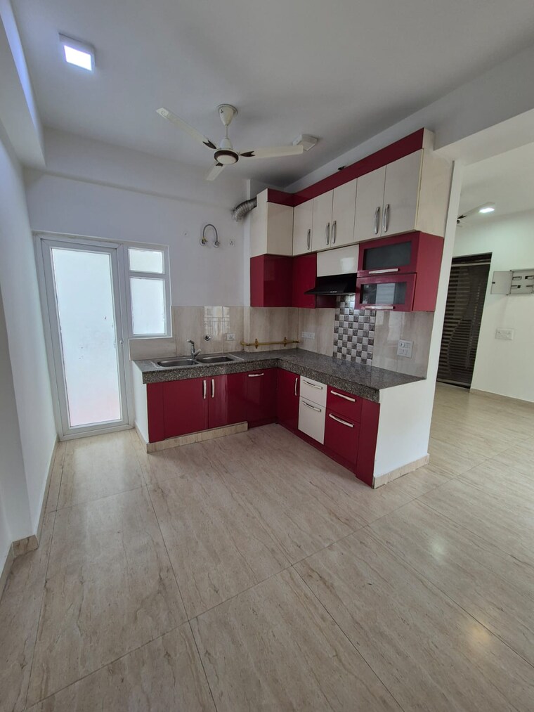 Kitchen, gaur-city-5th-avenue 2.5 Bedroom 1050 Sq.Ft. Apartment In Sector 4 Greater Noida Greater Noida 8974919
