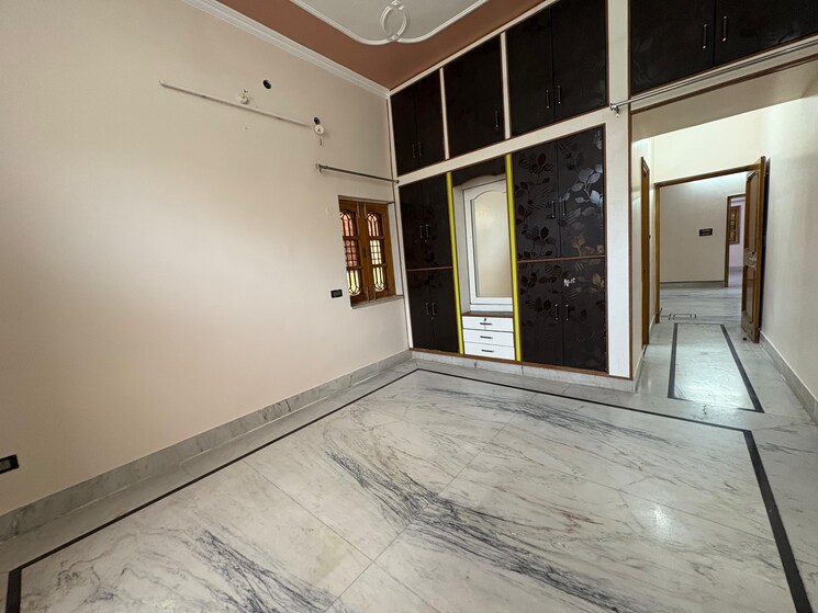 Room, sahastradhara road 3 Bedroom 1805 Sq.Ft. Independent House In Sahastradhara Road Dehradun 8974931