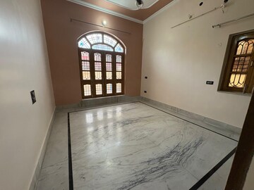Room in 3 BHK Independent House at Sahastradhara Road – for Rent