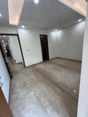 Room in 4 BHK Builder Floor at Shivaji Park – for Sale