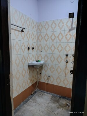 Bathroom in 1 BHK Builder Floor at Sector 1 Vaishali – for Sale