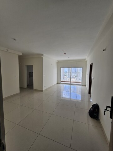 Room in 3 BHK Apartment at Avalon Park At The Prestige City, Sarjapur Road – for Sale