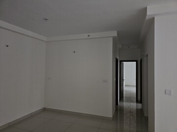 Room in 3 BHK Apartment at Avalon Park At The Prestige City, Sarjapur Road – for Sale