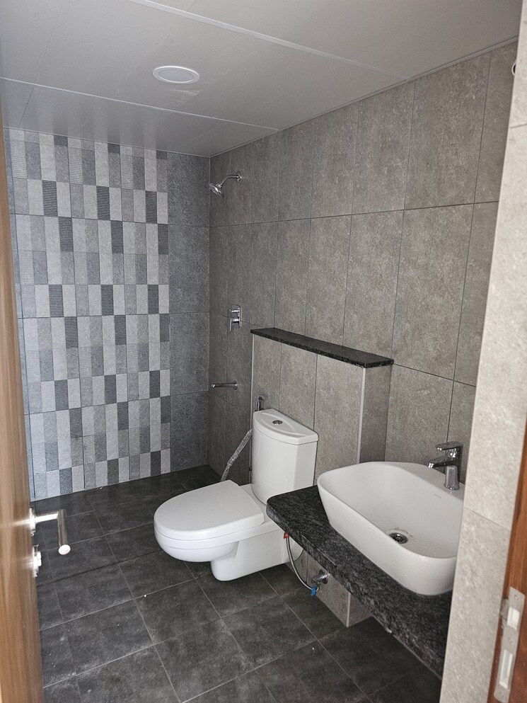 Bathroom, avalon-park-at-the-prestige-city 3 Bedroom 1657 Sq.Ft. Apartment In Sarjapur Road Bangalore 8963358