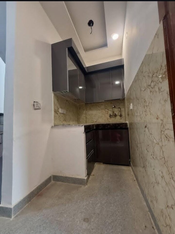 Kitchen, sector 30 3 Bedroom 2700 Sq.Ft. Builder Floor In Sector 30 Faridabad 8974985