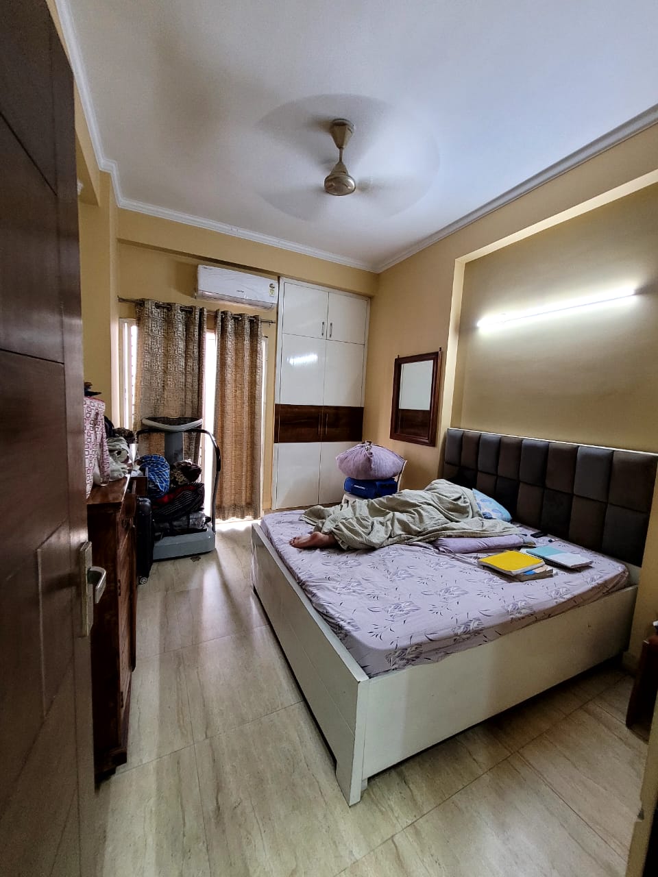 2 BHK + Pooja Room 955 Sq.Ft. Apartment in Nirala Estate