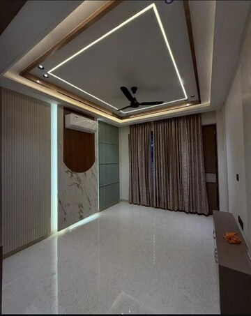Balcony in 2.5 BHK Builder Floor at Sector 32 – for Rent