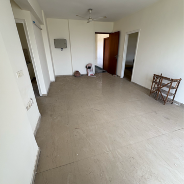 Room in 3 BHK Apartment at Piedmont Taksila Heights, Sector 37c – for Rent