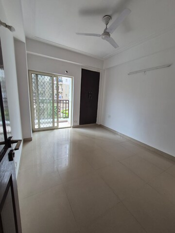 Room in 2 BHK Apartment at Saviour Green Arch, Tech Zone 4 Greater Noida – for Sale