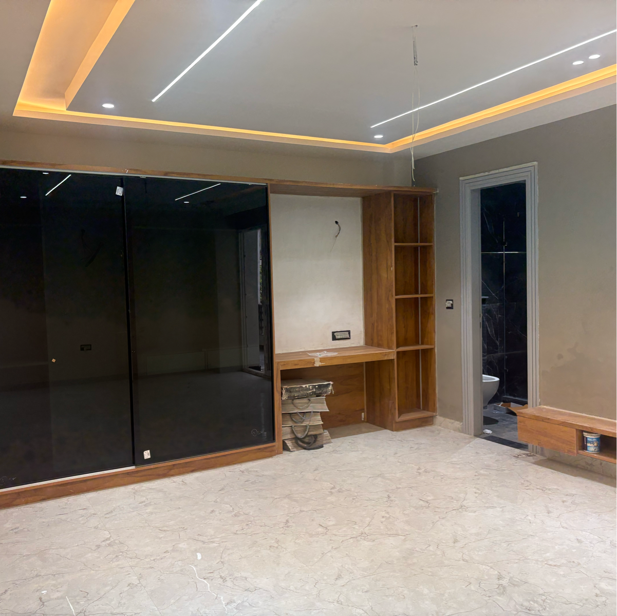 4 BHK + Pooja Room 450 Sq.Yd. Builder Floor in Srishti Greenfield Homes