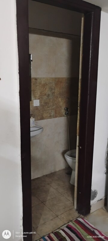 Furnished Amenities in 2.5 BHK Apartment at Nirala Greenshire, Sector 2 Greater Noida – for Rent