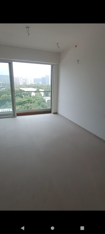 Room in 2 BHK Apartment at Indiabulls One Indiabulls, Pokhran Road No Two – for Rent