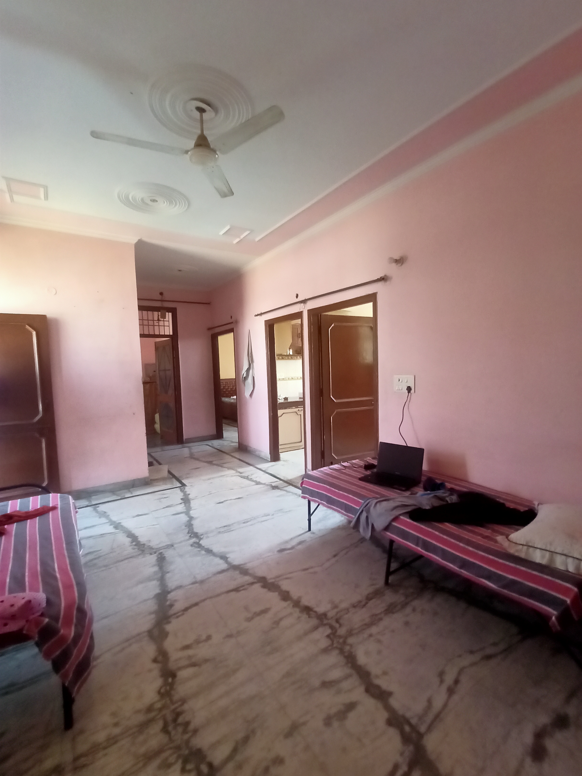 2 BHK Independent House For Rent in Sector 16