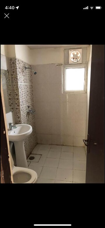 Bathroom in 3.5 BHK Apartment at Eros Sampoornam, Sector 2 Greater Noida – for Rent