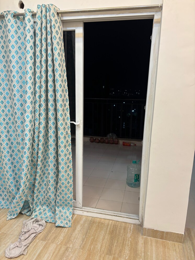 Bathroom, amrapali-centurian-park 2 Bedroom 1150 Sq.Ft. Apartment In Tech Zone 4 Greater Noida Greater Noida 8975054