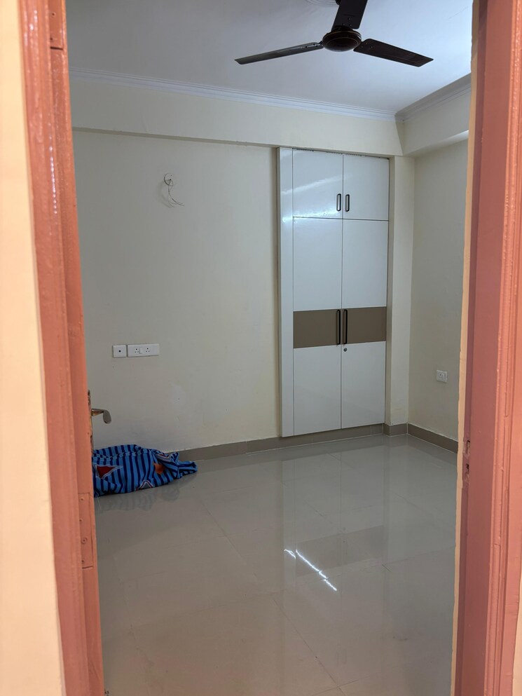 Room, amrapali-centurian-park 2 Bedroom 1150 Sq.Ft. Apartment In Tech Zone 4 Greater Noida Greater Noida 8975054