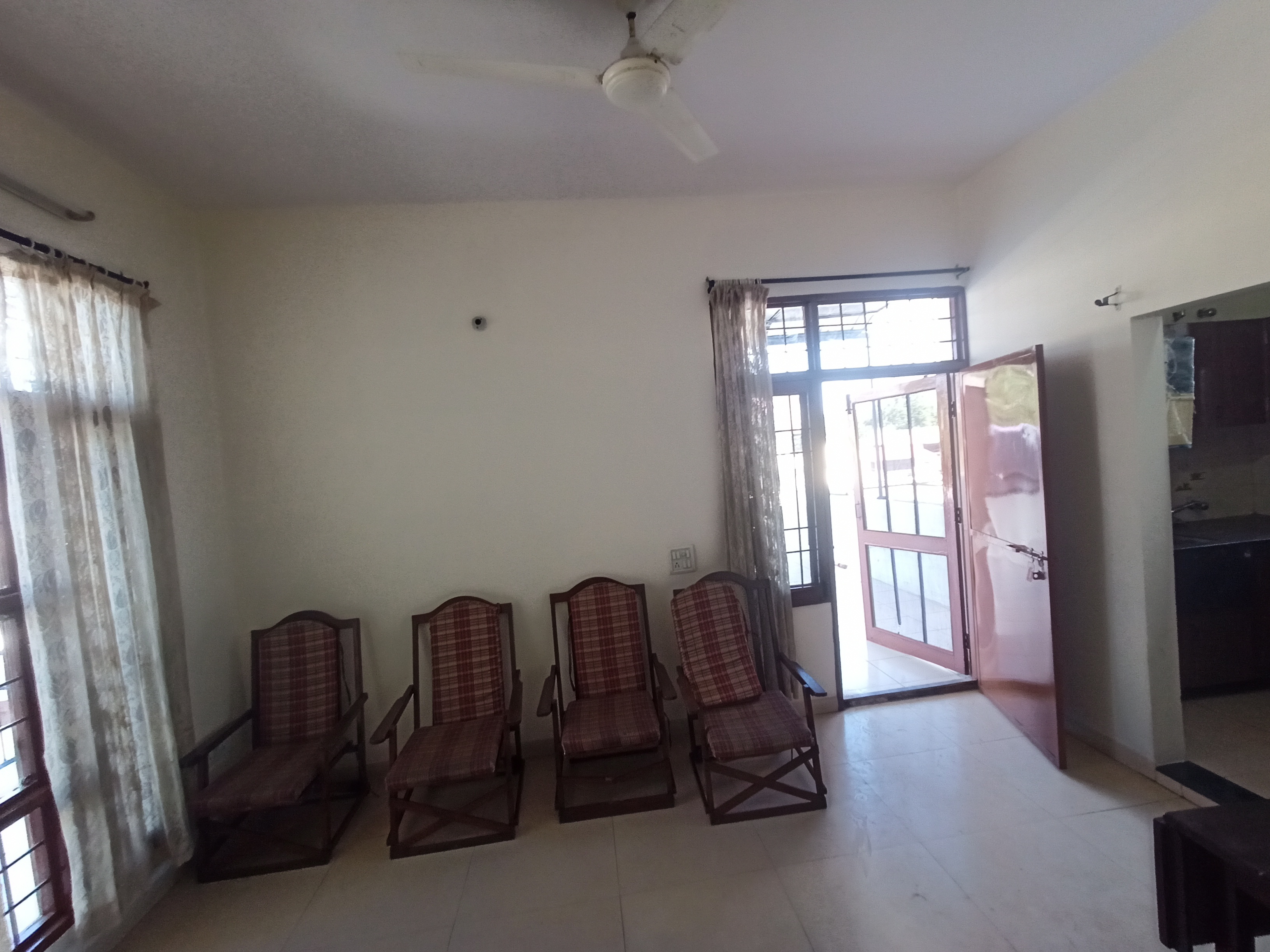2 BHK Independent House For Rent in Sector 2