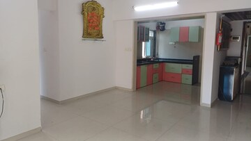 Room in 2 BHK Apartment at Rosa Bella, Ghodbunder Road – for Rent