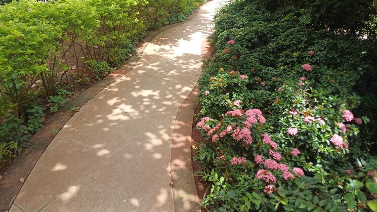 Garden, rosa-bella 2 Bedroom 750 Sq.Ft. Apartment In Ghodbunder Road Thane 8975094