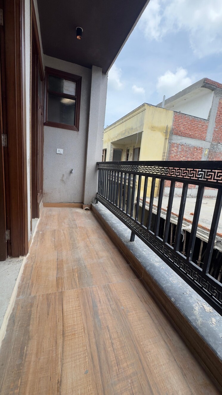 Balcony, chattarpur 2 Bedroom 1000 Sq.Ft. Builder Floor In Chattarpur Delhi 8975086