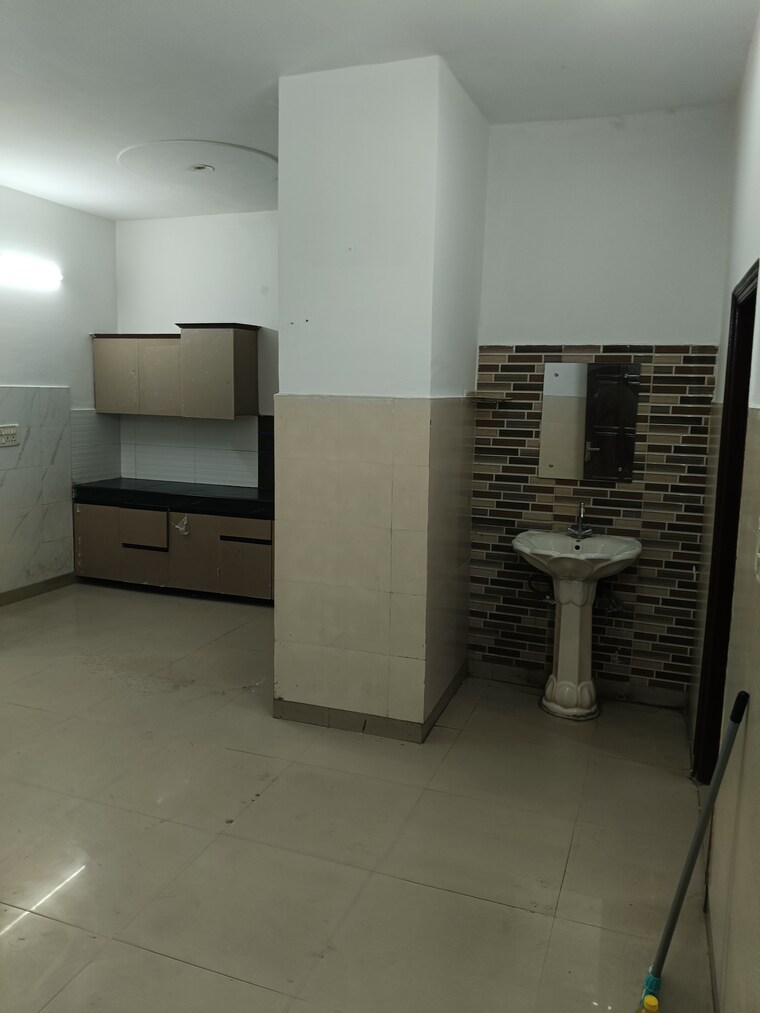 Room, dhakoli 3 Bedroom 1350 Sq.Ft. Builder Floor In Dhakoli Zirakpur 8975085