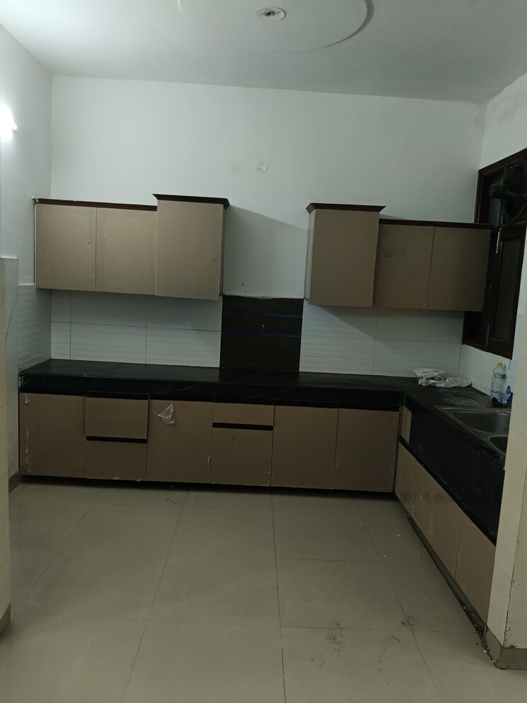 Kitchen, dhakoli 3 Bedroom 1350 Sq.Ft. Builder Floor In Dhakoli Zirakpur 8975085