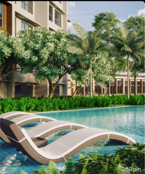 Swimming Pool in 4 BHK Apartment at Kalpataru Vienta, Kandivali East – for Sale