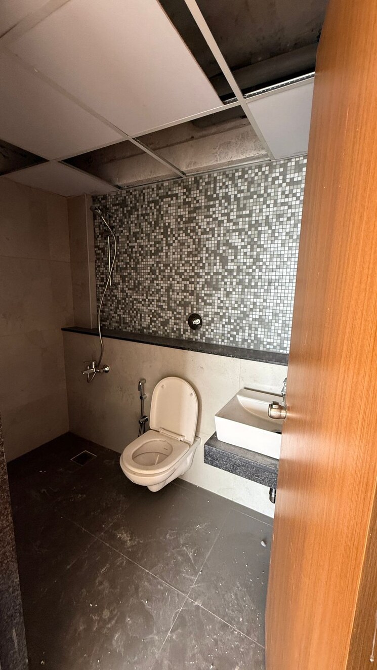 Bathroom, yelahanka 3 Bedroom 1368 Sq.Ft. Apartment In Yelahanka Bangalore 8975111