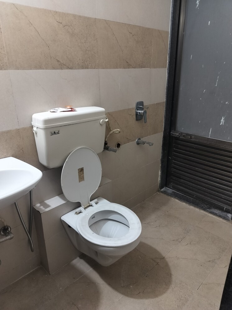 Bathroom, ishwar-bliss 2 Bedroom 1050 Sq.Ft. Apartment In Nerul Navi Mumbai 8975145