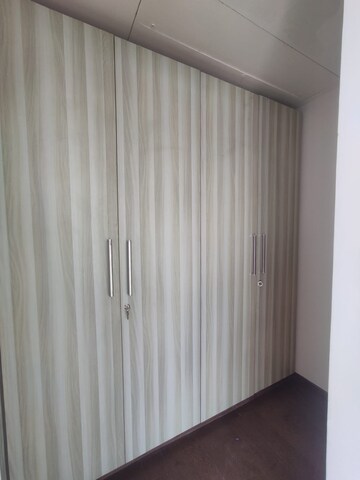 Bathroom in 3 BHK Apartment at M3M Golf Estate, Sector 65 – for Rent