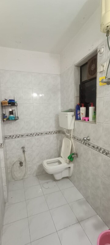 Bathroom in 1 BHK Apartment at Bindra Complex, Andheri East – for Rent