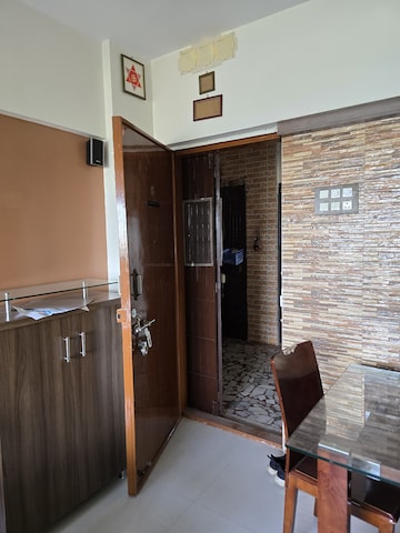 Bathroom in 2 BHK Apartment at Cosmos Heritage, Manpada – for Rent