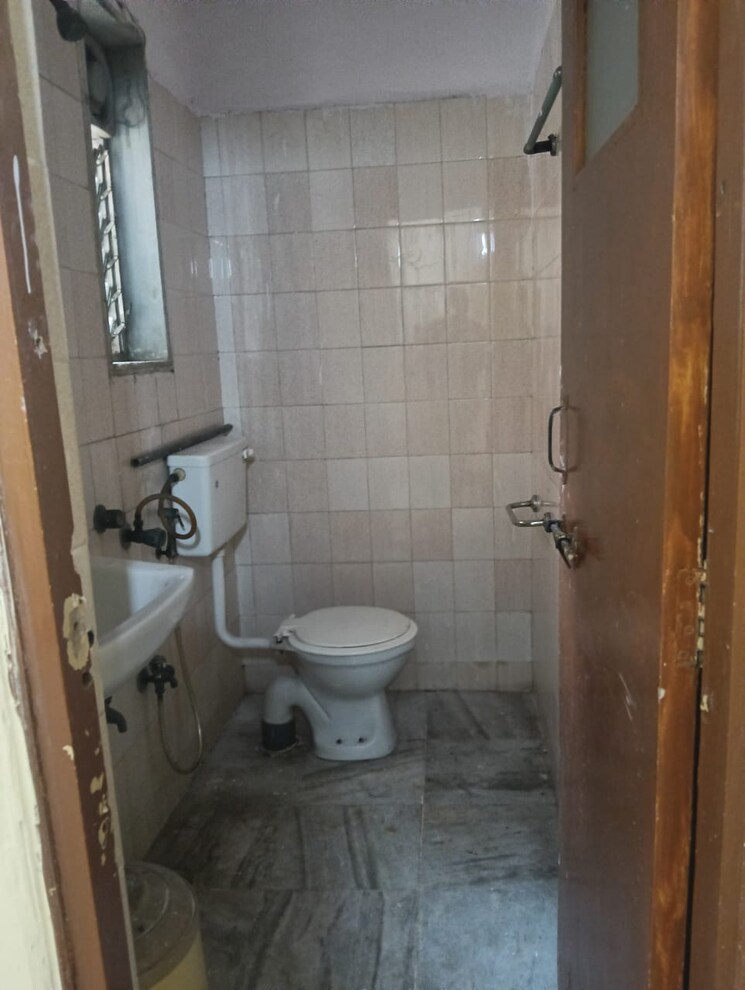 Bathroom, kopar khairane 3 Bedroom 18000 Sq.Ft. Apartment In Kopar Khairane Navi Mumbai 8975198