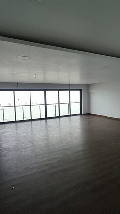 4 BHK + Pooja Room,Servant Room,Study Room Apartment For Sale in Bandra West