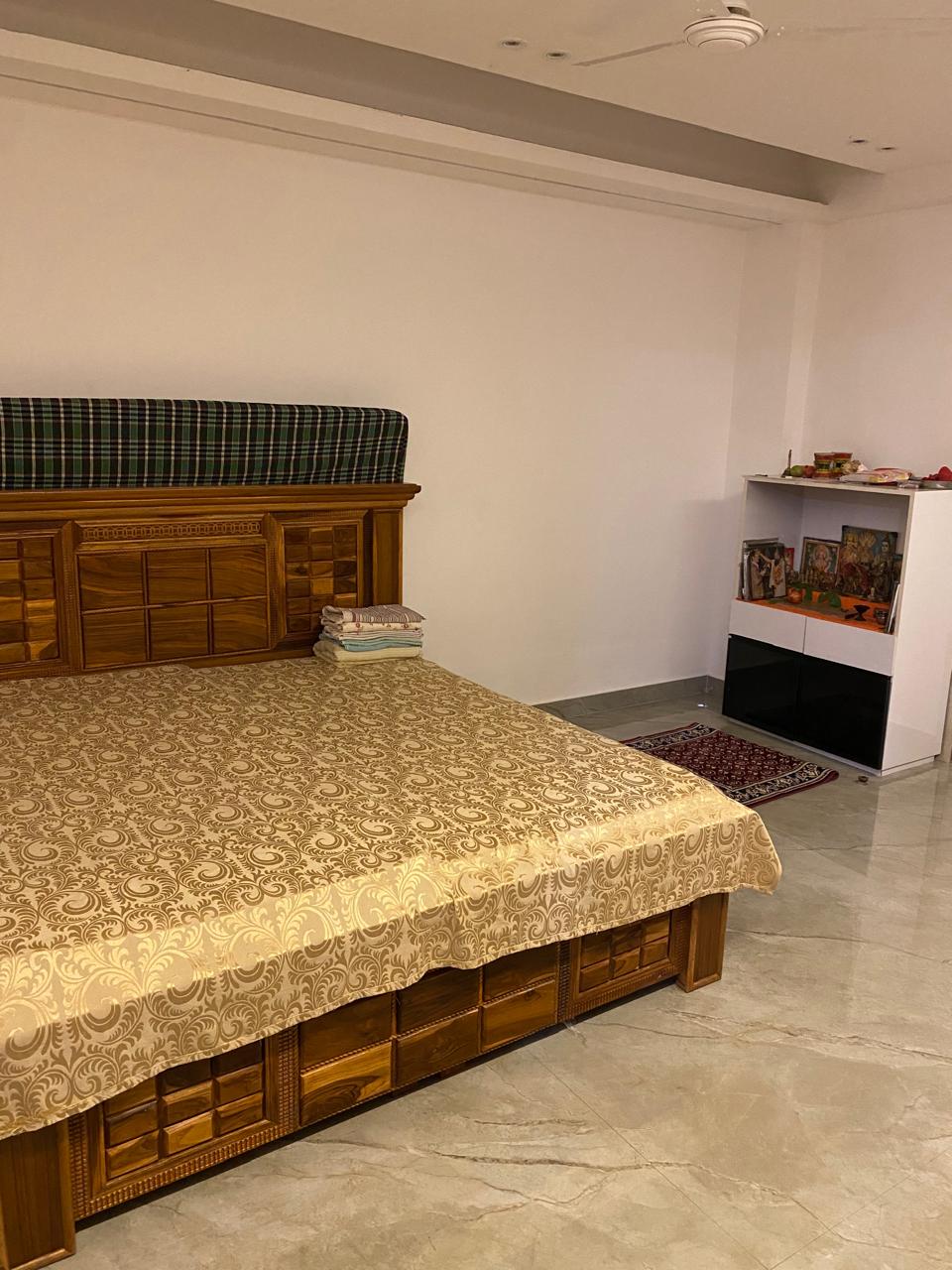 3 BHK Builder Floor For Rent in Shivalik Colony