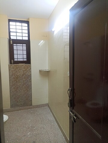 Bathroom in 2.5 BHK Independent House at RWA Apartments Sector 41, Sector 41 – for Rent