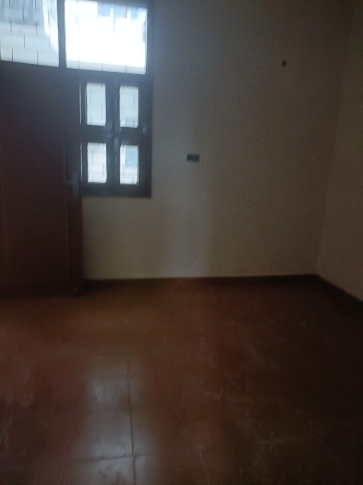 Room, rwa-apartments-sector-40 2.5 Bedroom 1250 Sq.Ft. Independent House In Sector 40 Noida 8975262