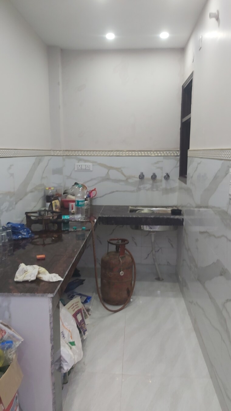 Bathroom, mayur vihar 2.5 Bedroom 550 Sq.Ft. Builder Floor In Mayur Vihar Delhi 8975281