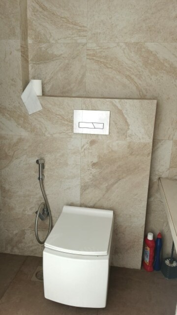 Bathroom in 2 BHK Apartment at Kanakia Silicon Valley, Powai – for Sale