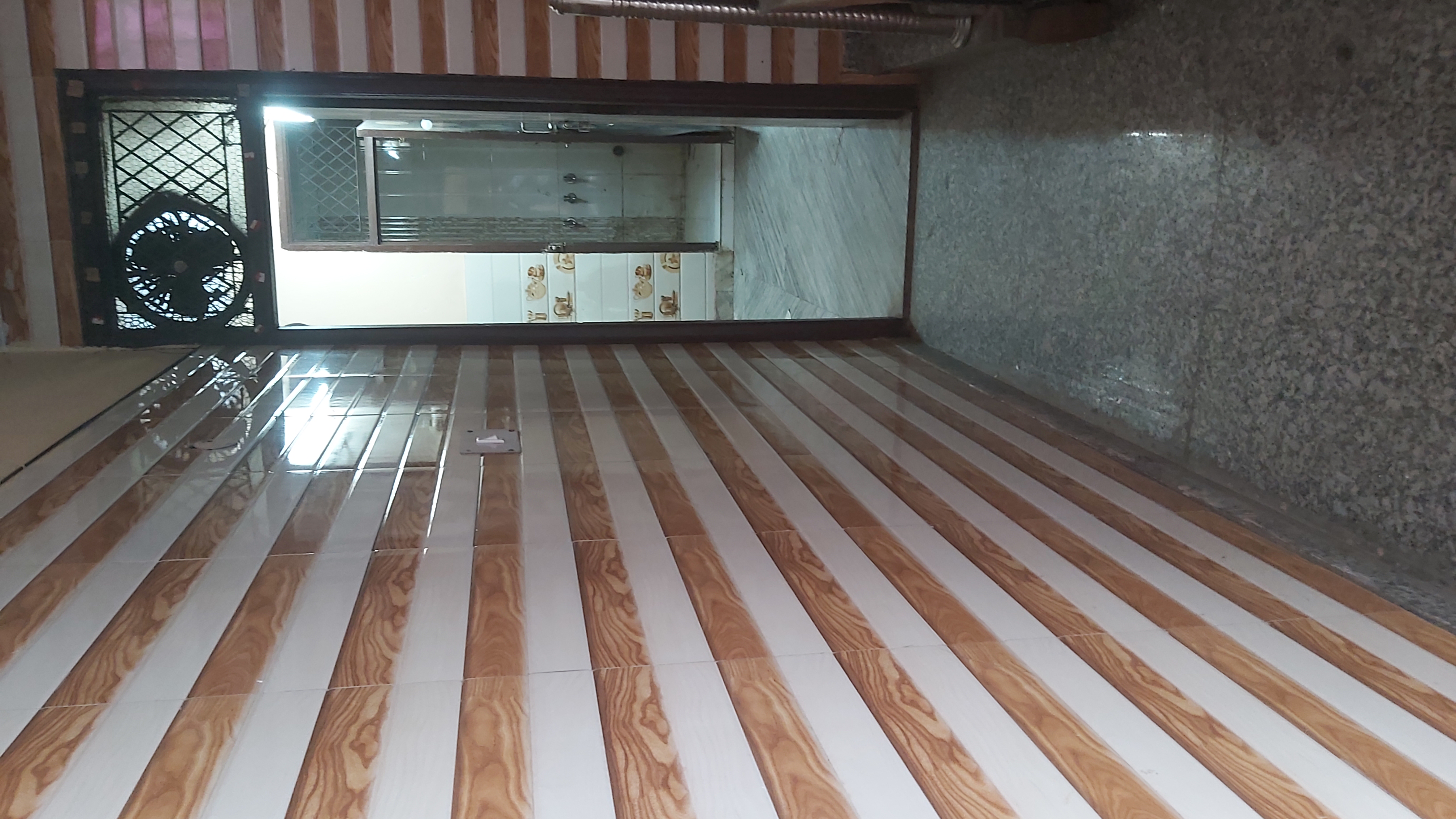 1.5 BHK Builder Floor For Rent in Patparganj Village Nr Com