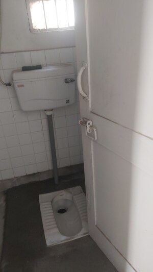 Bathroom in 3.5 BHK Apartment at Mayur Vihar – for Sale