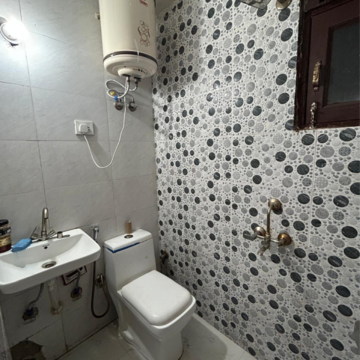 Bathroom in 2 BHK Builder Floor at Malviya Nagar – for Rent