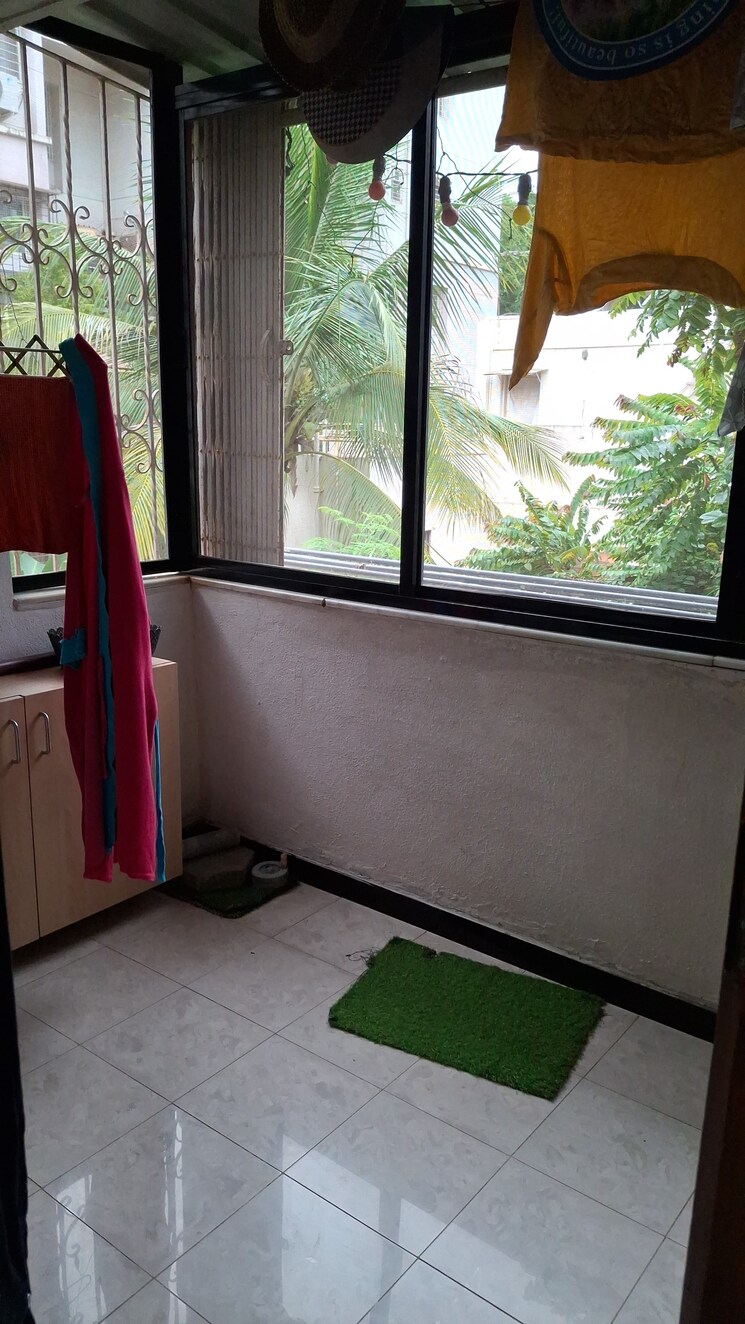 Balcony, mukund nagar 3 Bedroom 1300 Sq.Ft. Apartment In Mukund Nagar Pune 8975331