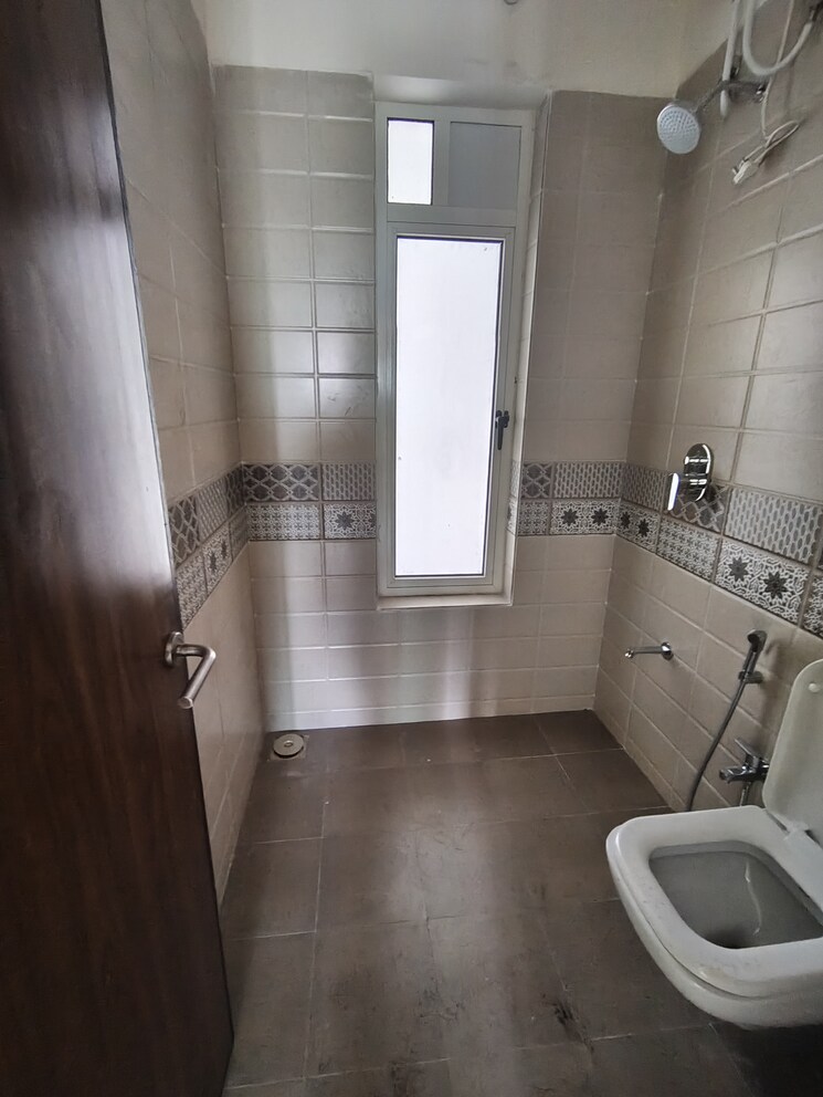 Bathroom, marathon-nexzone 2.5 Bedroom 908 Sq.Ft. Apartment In New Panvel Navi Mumbai 8975337